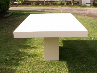 Table en materiaux composite et autres produits